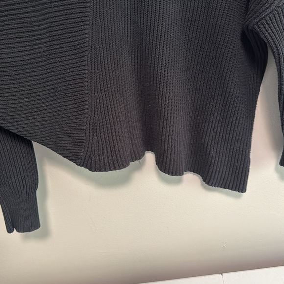 Free People Downtown asymmetrical sweater XS - Picture 2 of 6